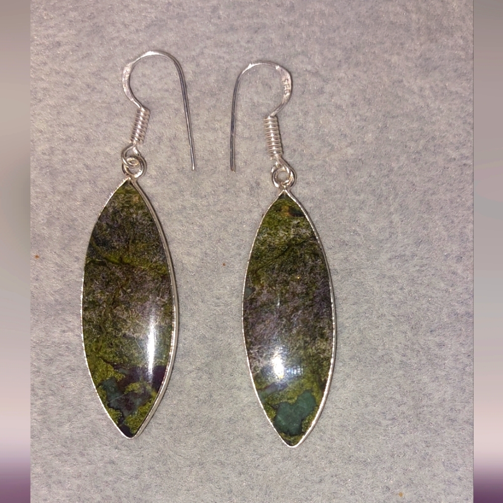 Dragon Stone Drop Earrings